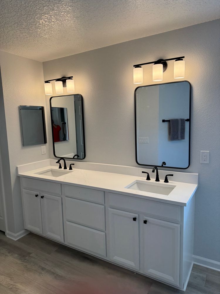 Bathroom Remodels for Herzig Cabinets and Remodeling in Jacksonville, FL