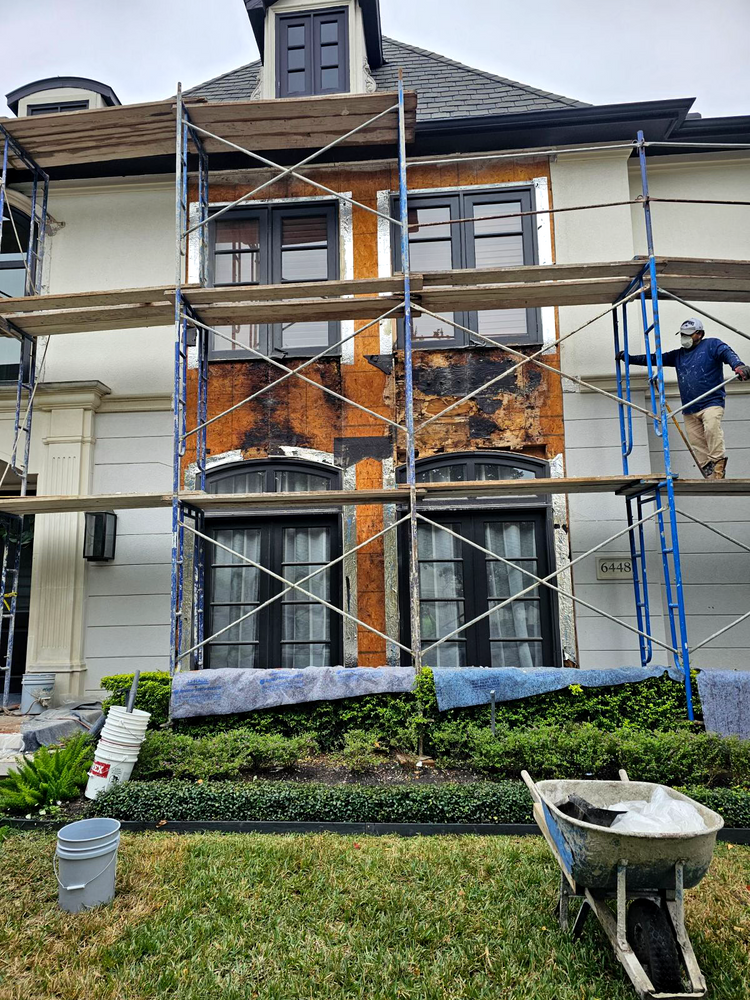 Exterior Renovations for Texas Estate Construction in West University Place, TX