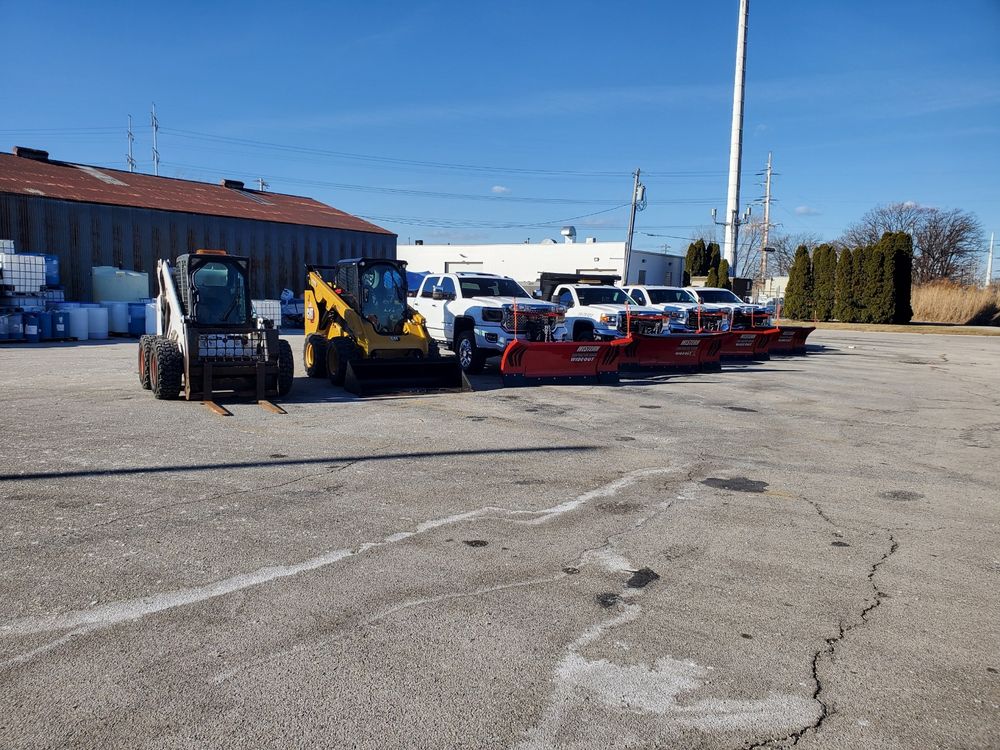 Reliable Property Maintenance team in Munster, IN - people or person