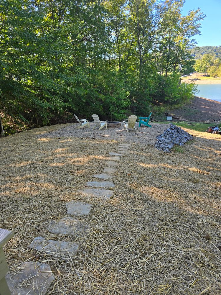 All Photos for Williams Lawn and Land in Sharps Chapel, TN