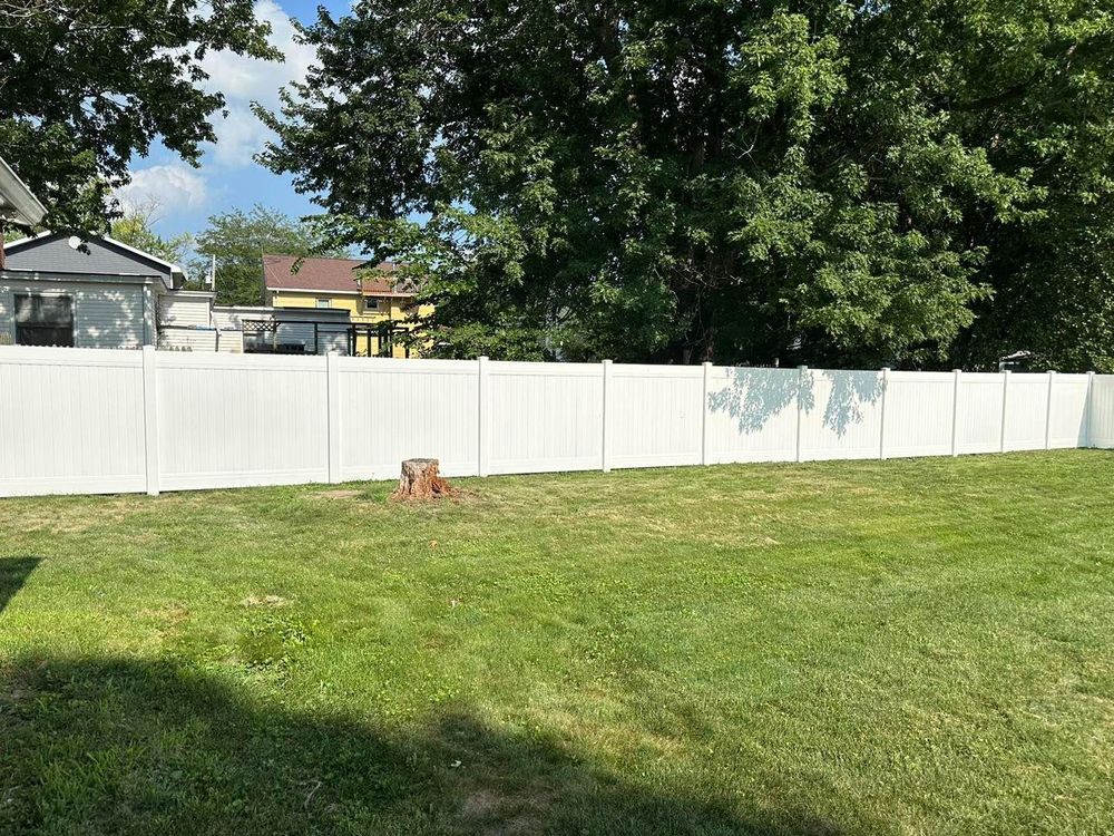 Fence Installation for Illinois Fence & outdoor co. in Kewanee, Illinois