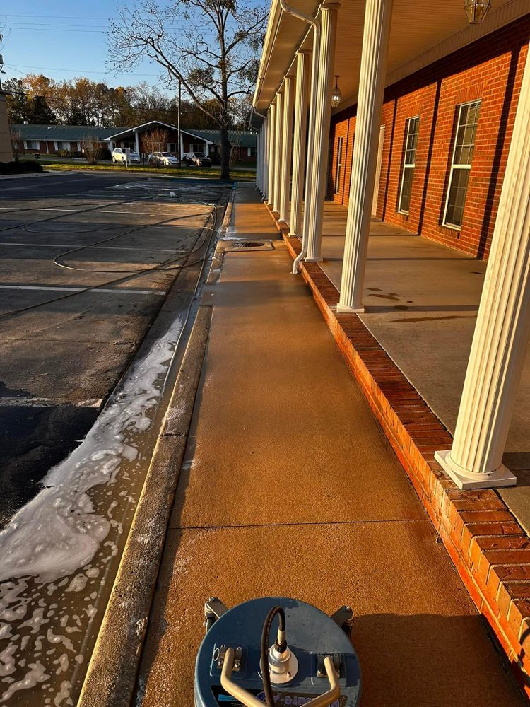 Pressure Washing for X-Stream Pressure Washing and Roof Cleaning in Sandersville, GA