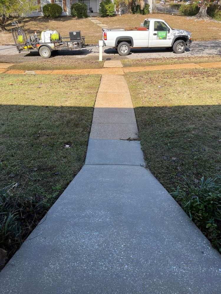 All Photos for All-Star Lawn Care & Soft Washing in Mobile, AL