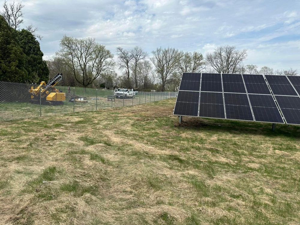 Fence Installation for Illinois Fence & outdoor co. in Kewanee, Illinois