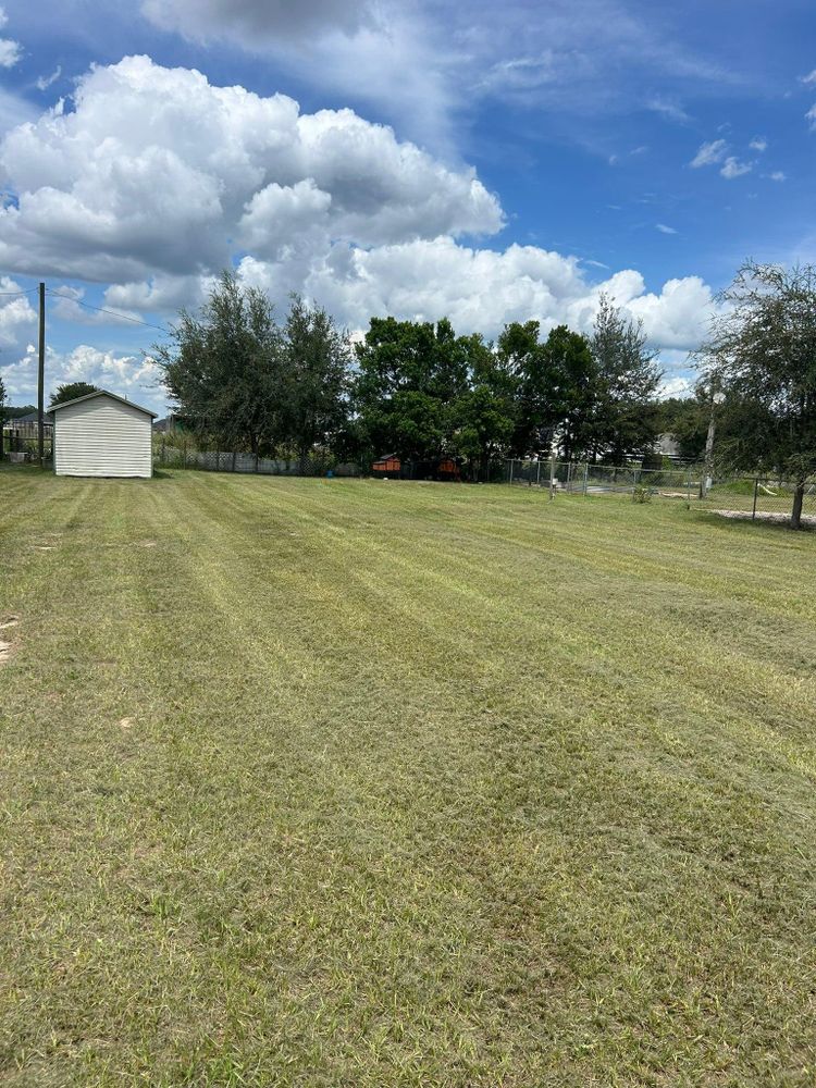 All Photos for Estrada All Pro Lawn Service in Auburndale, Florida