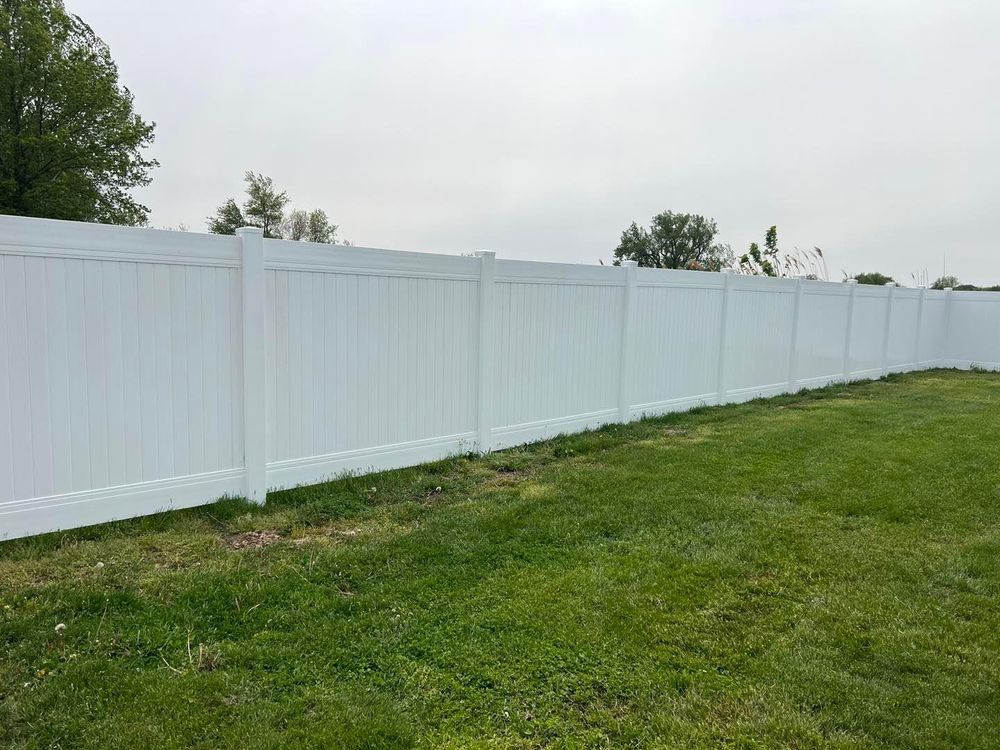 Fence Installation for Illinois Fence & outdoor co. in Kewanee, Illinois