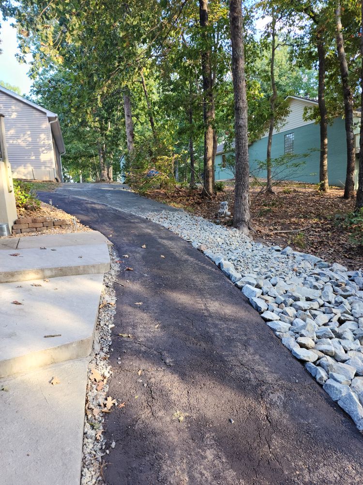Enhance your home's curb appeal with our expert driveway design & build service, combining aesthetic creativity and durable materials to create functional, beautiful driveways tailored to fit your unique style and needs. for Lakeside Landscaping  in Gordonsville, VA