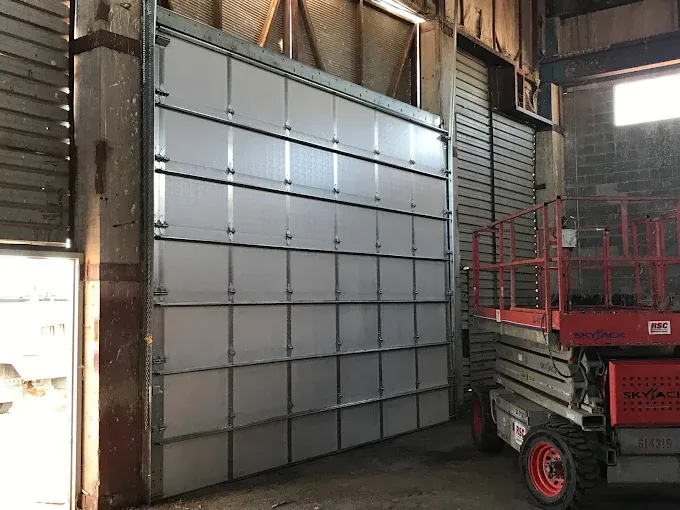 All Photos for 423 Garage Doors in Signal Mountain, Tennessee