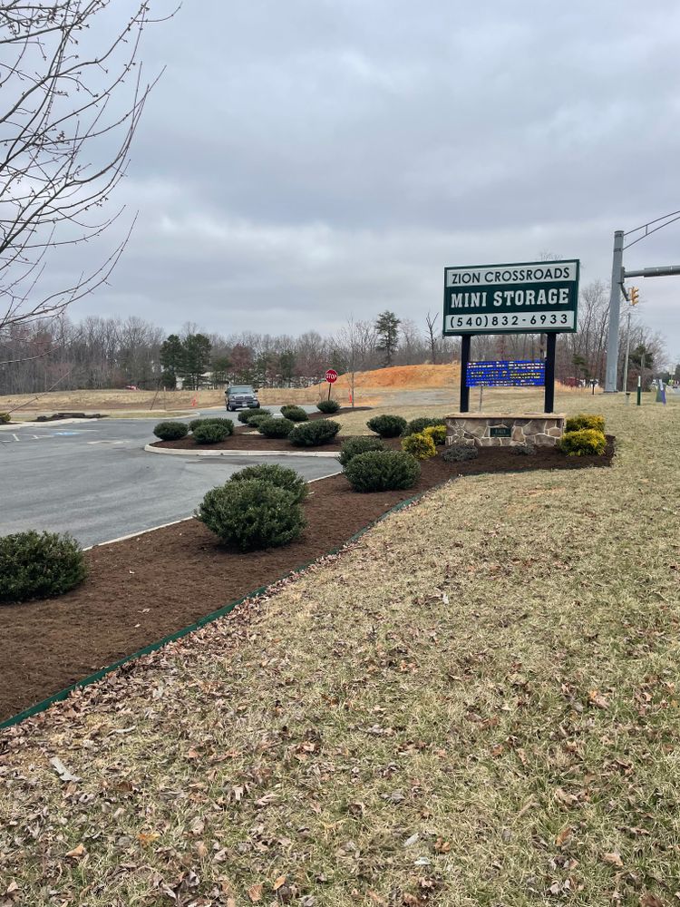 Landscaping for Chiles Lawn & Landscaping in Gordonsville, VA