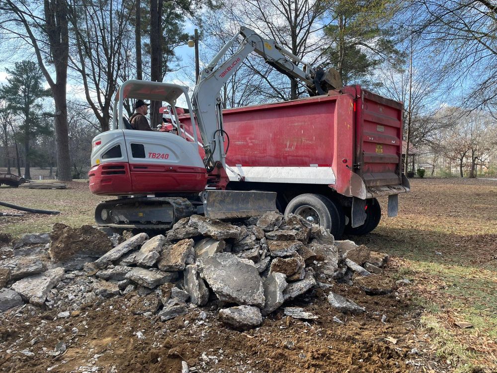 All Photos for Maness Trucking & Excavation in Lexington, TN