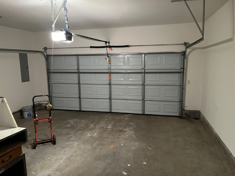 All Photos for Skyward Garage Door in Spring Hill, TN