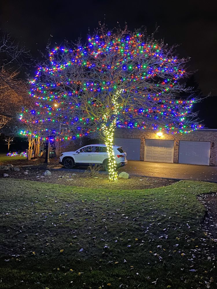 Holiday Lighting for Fence Medic in Northbrook, IL