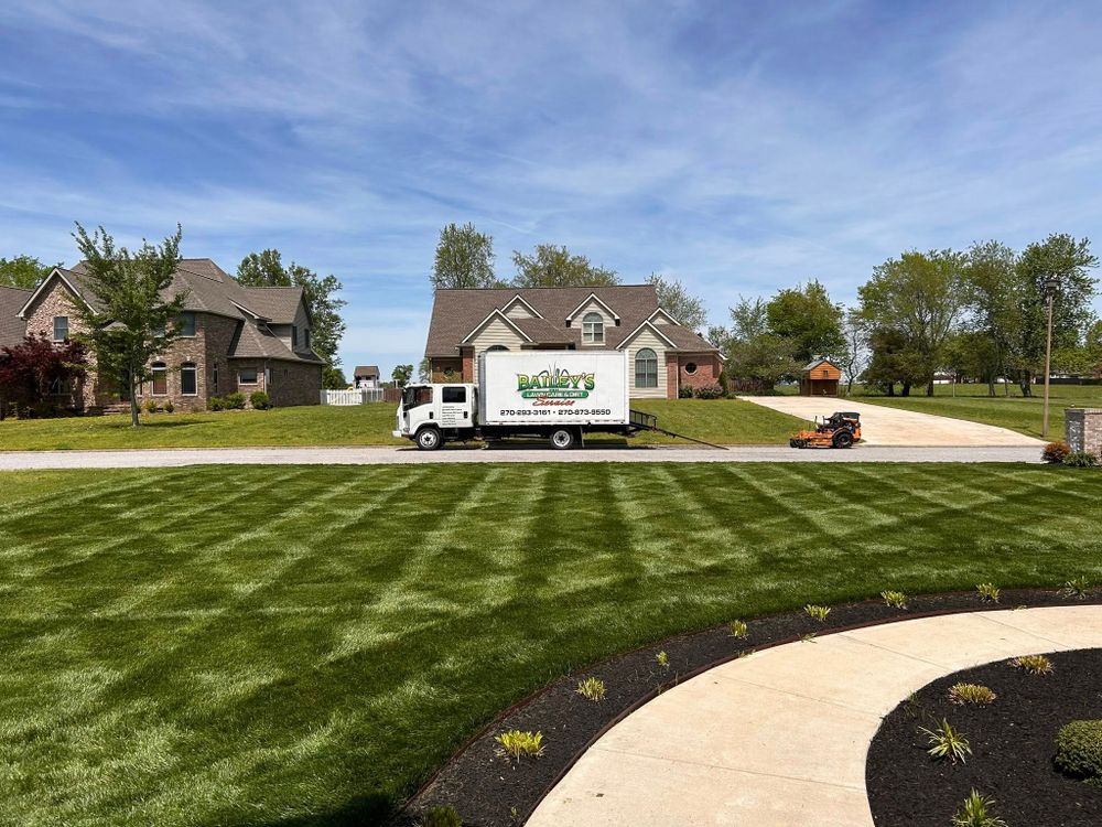 Lawn Care for Bailey’s Lawn Care & Dirt Service in Murray, KY