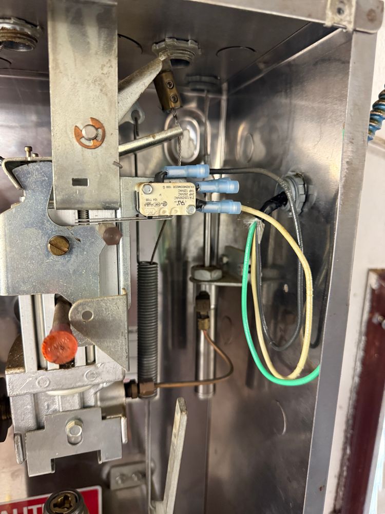 Electrical Repairs for LUX Electric in Floresville, TX