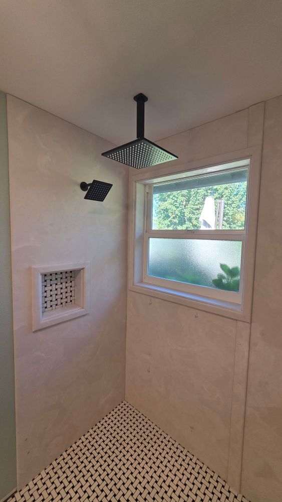 Showers for Mid-Valley Bath in Junction City, OR