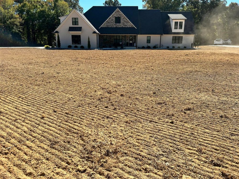 Landscaping for Bailey’s Lawn Care & Dirt Service in Murray, KY