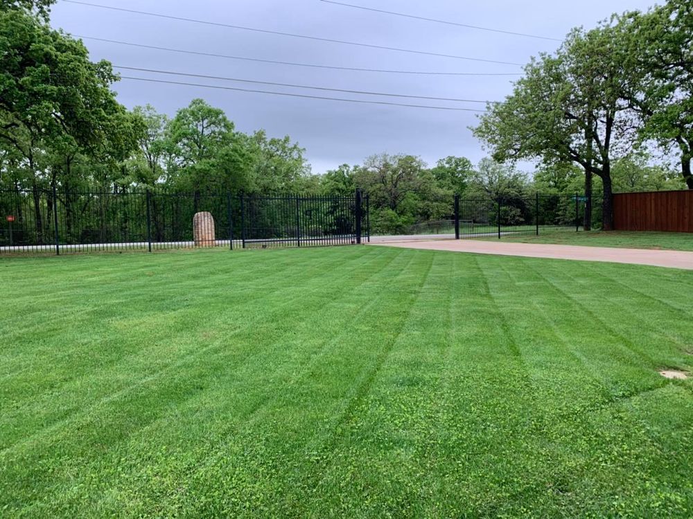 Lawn Care for E&D Landscape Services in Mansfield, TX