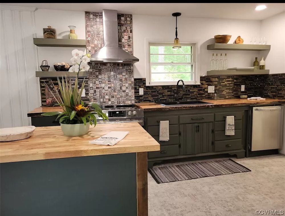 All Photos for Home Innovation & Design in Mineral, VA