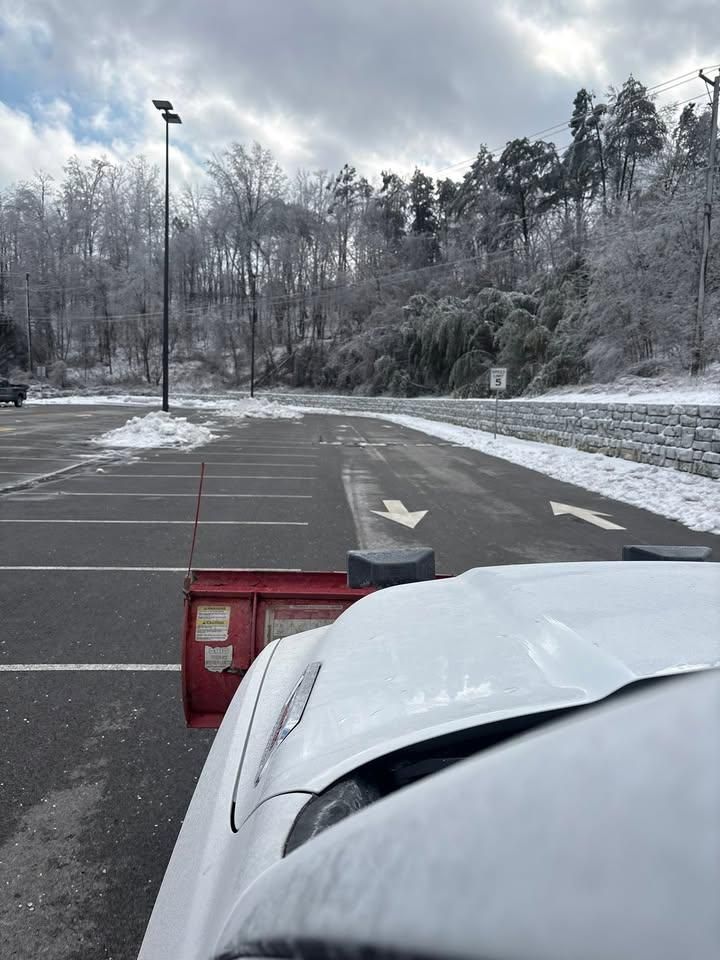 All Photos for Dust Till Dawn Lawn in London, Kentucky