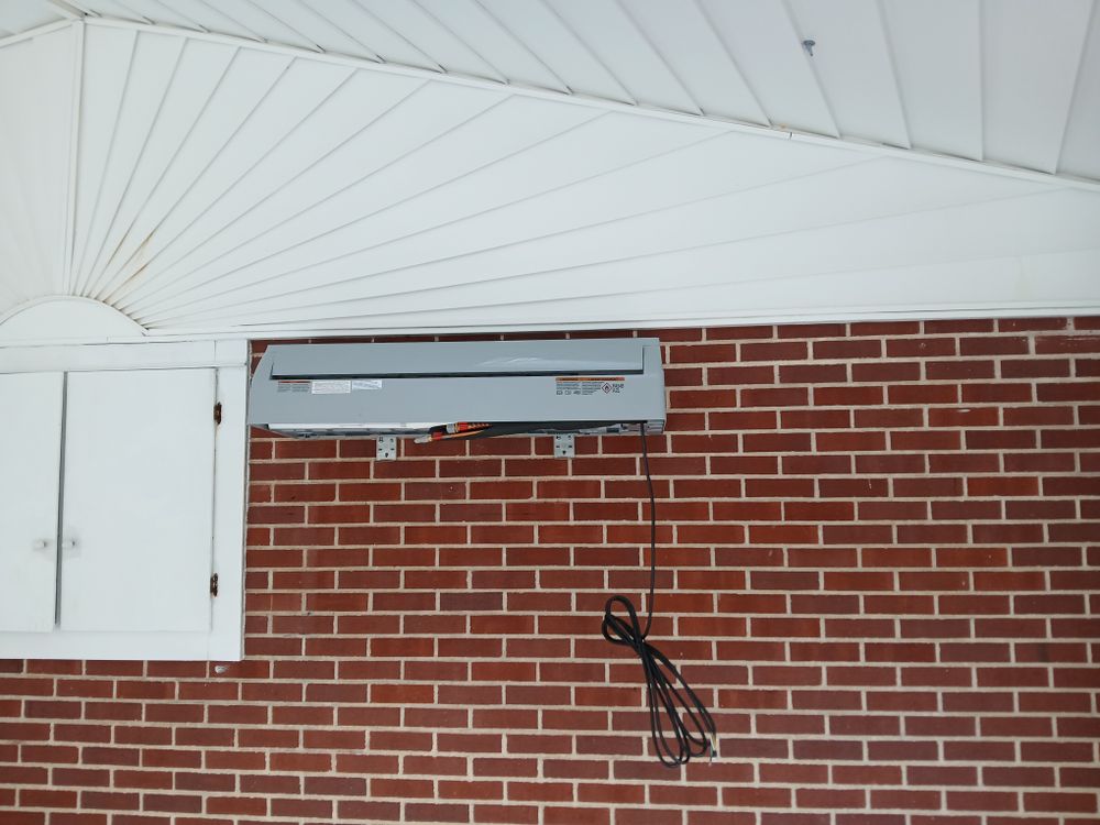 13 doors, 2 windows,  plus pool room Mechanics for Dead Tree General Contracting in Carbondale, Illinois