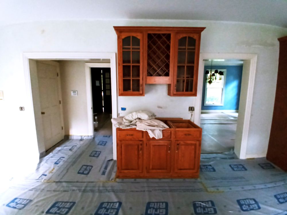 Kitchen and Cabinet Refinishing for Eagle Five Stars Painting in Brazos Valley, TX