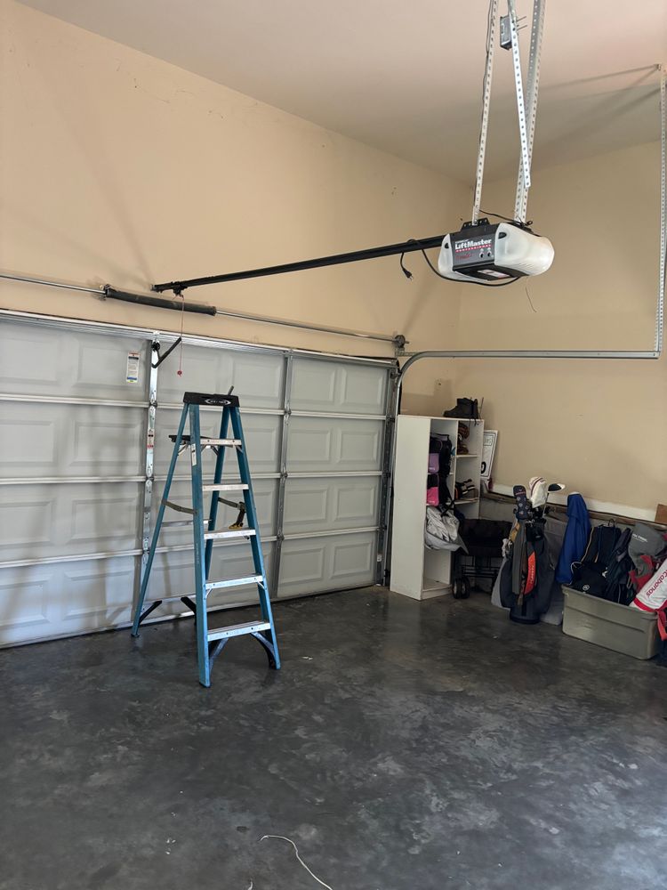 All Photos for Skyward Garage Door in Spring Hill, TN