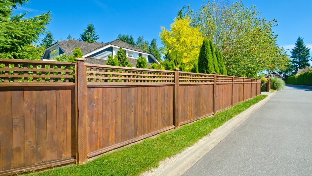 We design and install durable, attractive fences that improve privacy, security, and curb appeal. Our team delivers quality craftsmanship, reliable service, and customized solutions to fit your home perfectly. for Gunn Renovations in Tallahassee, FL
