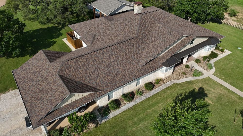 Shingle Roofs  for Barcenas Roofing & Remodeling in San Saba, TX