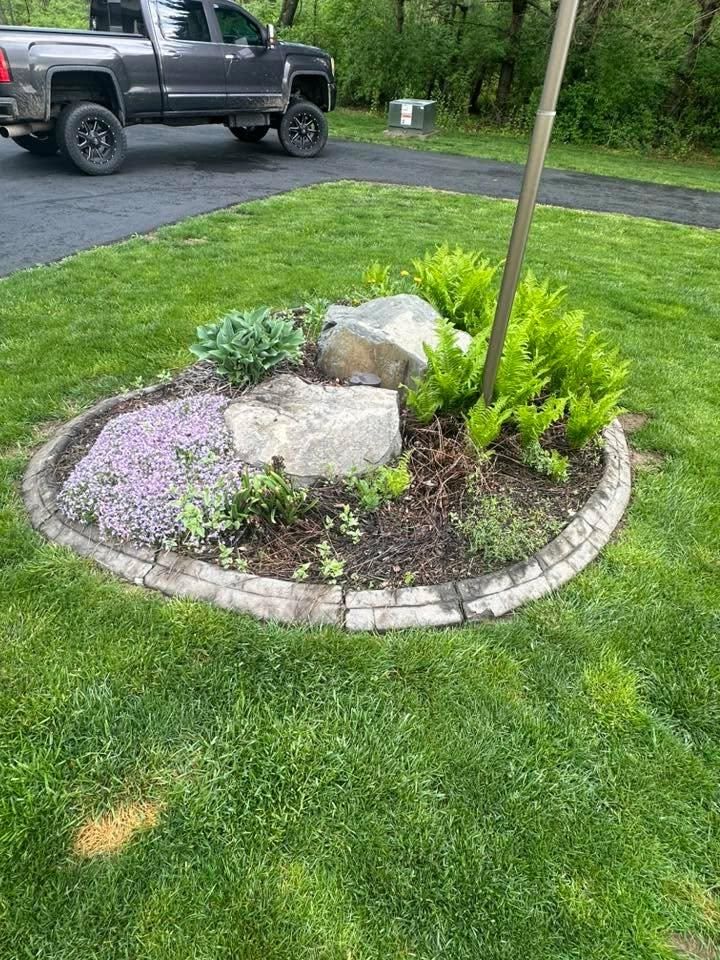 All Photos for FIRST CLASS GRASS LLC in Syracuse, IN