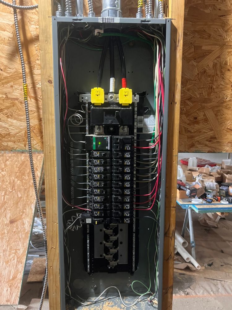 Electrician for Smith Electric in Oakwood, TX