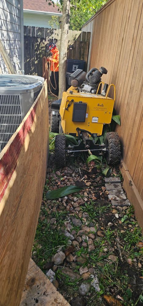 All Photos for Servin's Tree Care  in Houston, TX