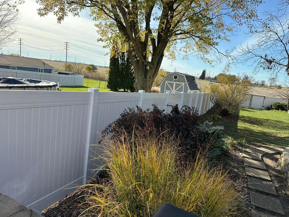 Fence Installation for Illinois Fence & outdoor co. in Kewanee, Illinois