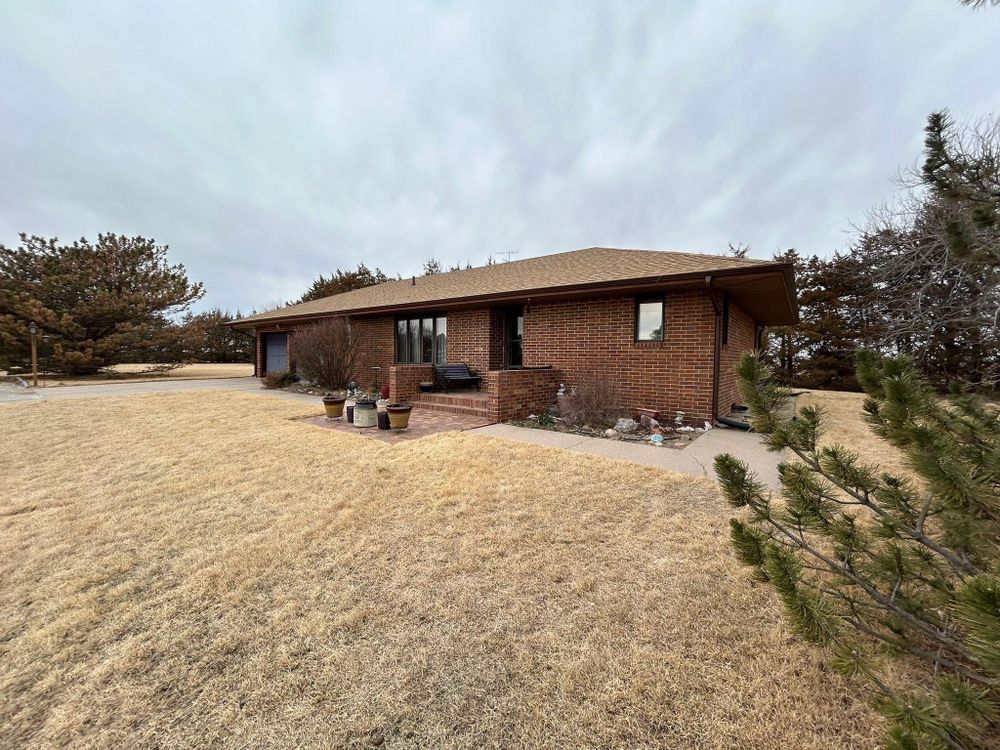 All Photos for The Gutter Man Seamless in Lexington, NE