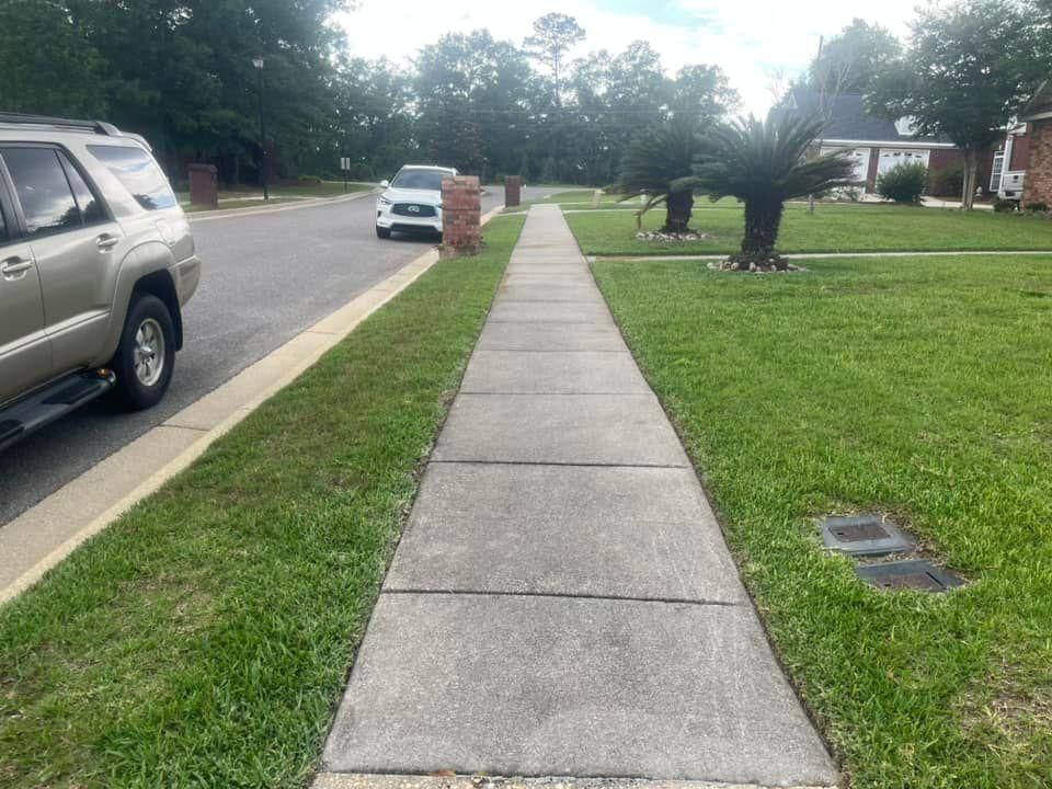 All Photos for All-Star Lawn Care & Soft Washing in Mobile, AL