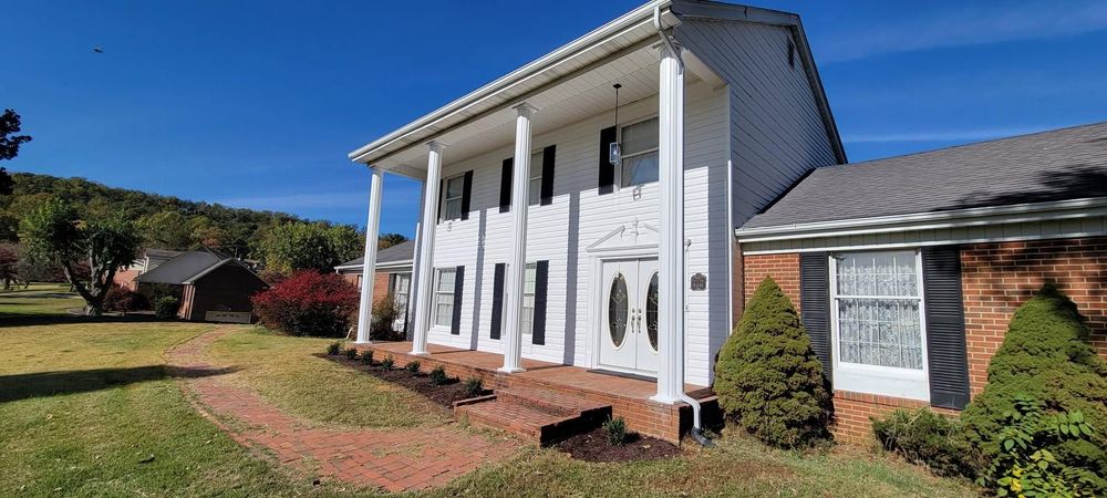 All Photos for Middle Man Construction in Fall Branch, TN