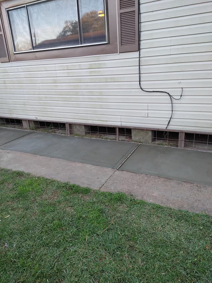 Lawn Care for Mitchell Maintenance in Dickinson, TX