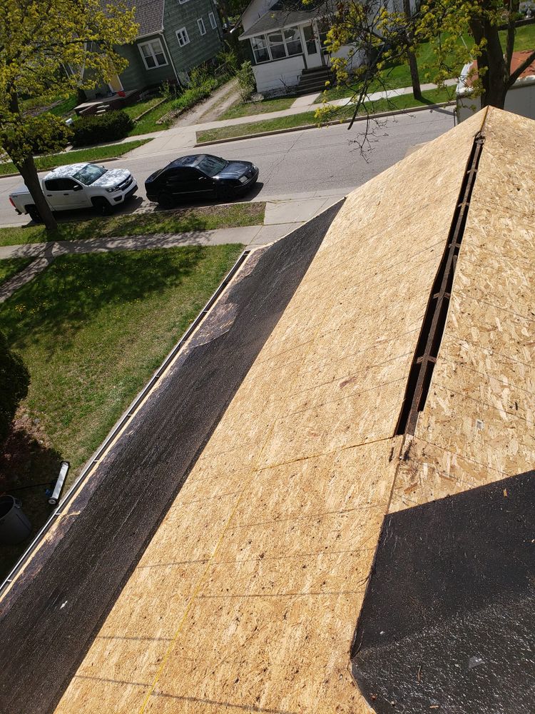 Roofing for Walkers Quality Roofing  in Midland, MI