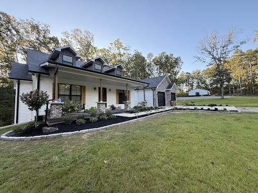 Lawn Maintenance for R & R Landscaping and Services, LLC in Poplar Bluff, MO