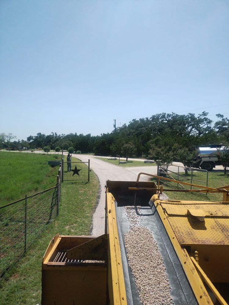 Asphalt and Paving for CAM Paving & Construction in Kendalia, TX
