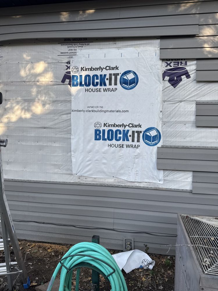 Steeleville bath for Dead Tree General Contracting in Carbondale, Illinois