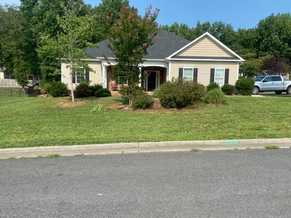 Mulching for America's Top Pick Lawn & Landscaping in Gastonia, NC