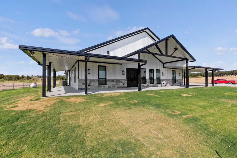 Barndominium - Chandler for Who Can Construction in Stephenville, TX