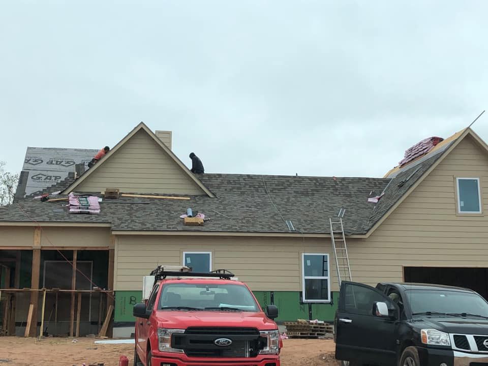 Roofing for Prater Roofing & Construction in Oklahoma City, OK