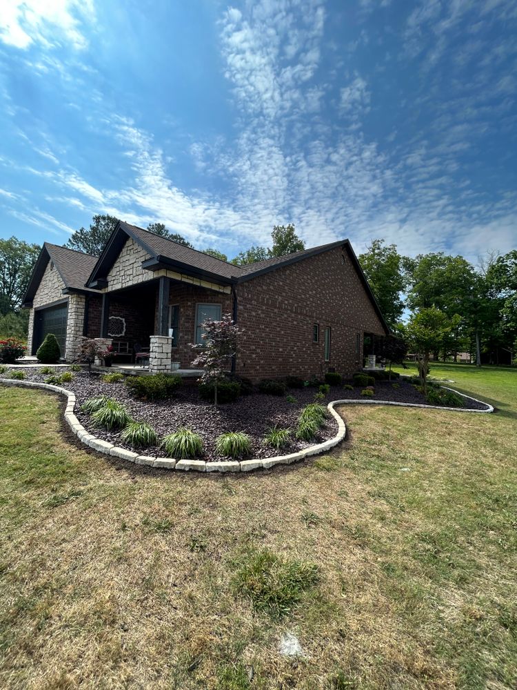 Lawn Maintenance for R & R Landscaping and Services, LLC in Poplar Bluff, MO
