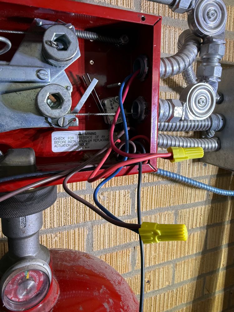 Electrical Repairs for LUX Electric in Floresville, TX