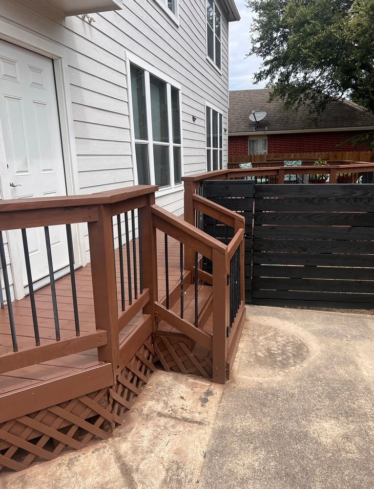 Decks for L.P. Contractors in San Antonio, Texas