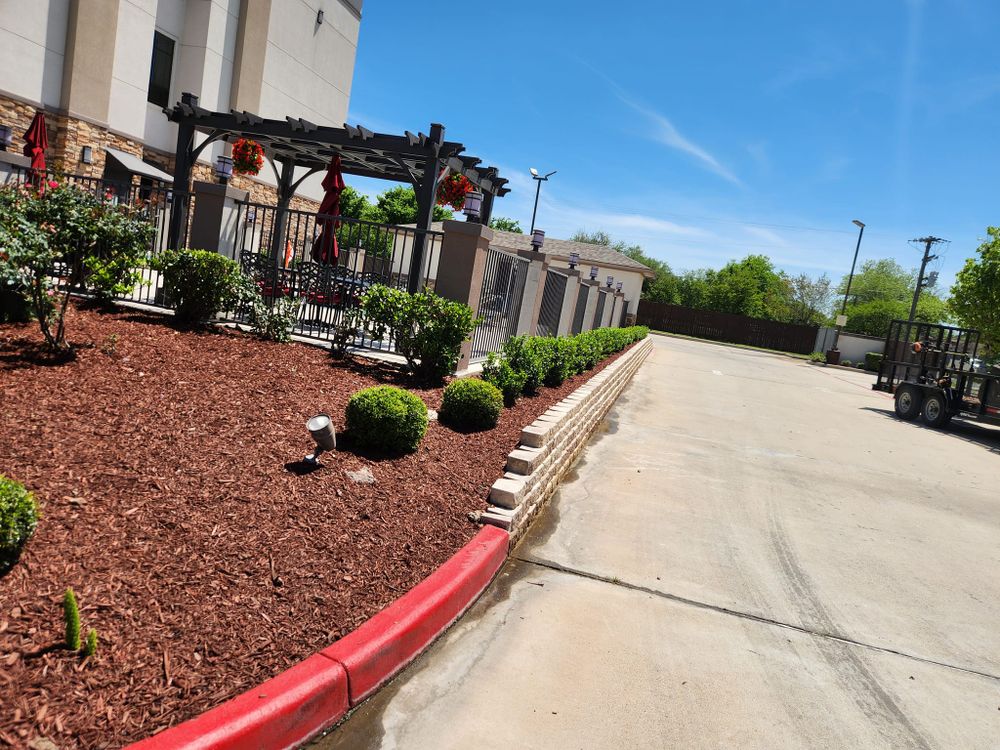 Landscaping for Right Choice Landscaping LLC in Houston, TX