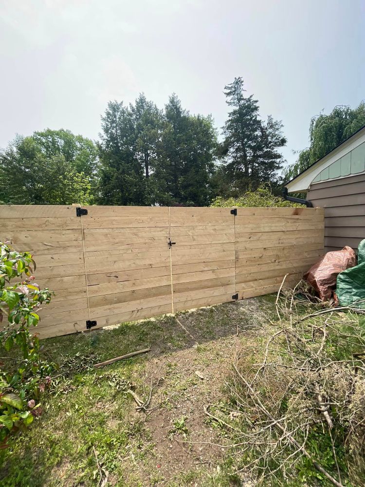 All Photos for Oakwood Fencing  in Hudson, NY 