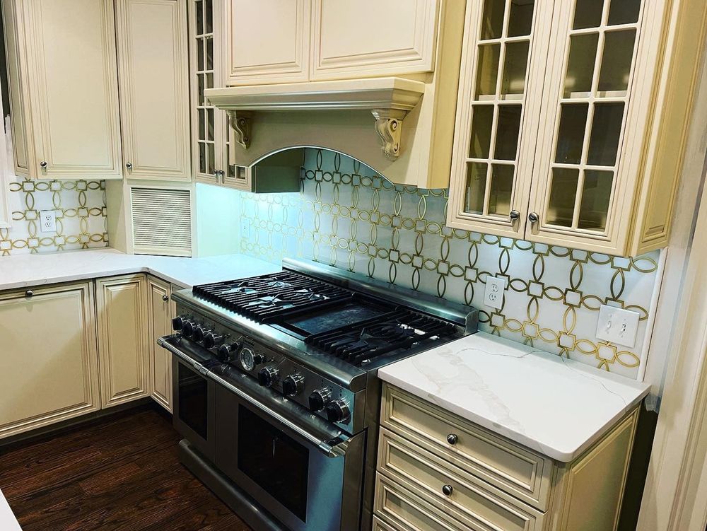 Transform your kitchen into a functional and stylish space with our expert renovation service. From custom cabinets to modern appliances, we'll bring your dream kitchen to life with quality craftsmanship. for T.J Plumbing and Remodeling in Box Hill North, MD