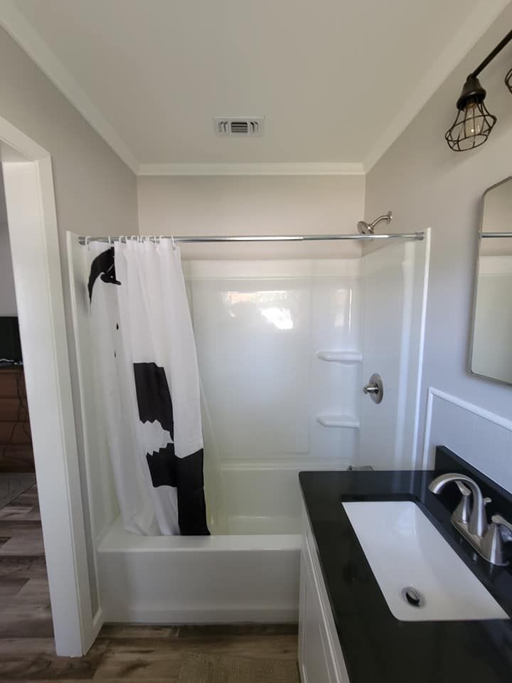 Bathrooms for Homepro Services LLC in San Angelo, TX